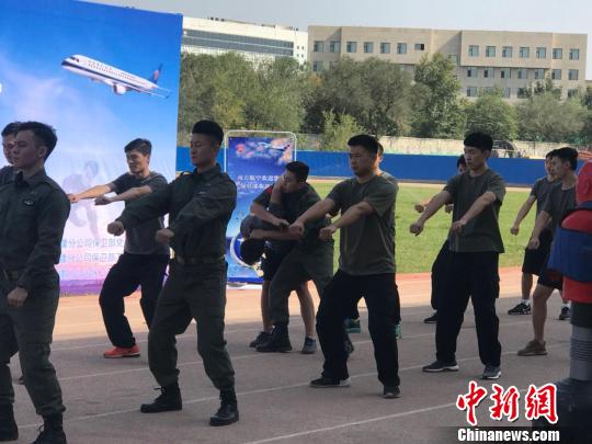 南航新疆“蓝天卫士”首次公开亮相