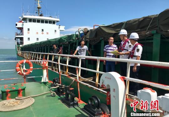 “山竹”来袭广东海事局辖区6000多艘船进入防台状态