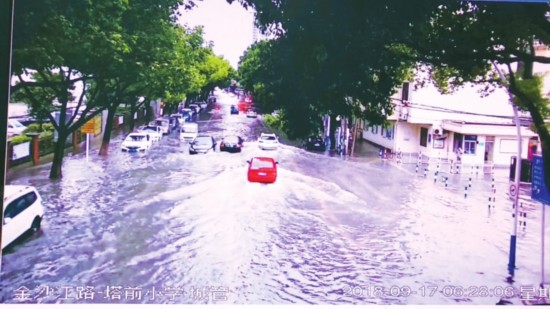 　　昨天，受台风“山竹”影响，常熟地区多条路段出现明显积水。　　通讯员　　金玉摄
