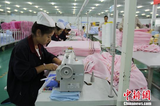 新疆兵团第三师已接收地方贫困劳动力就业1636人