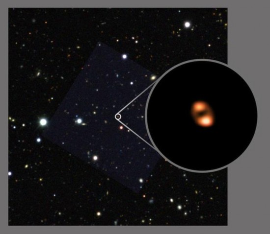 借助引力透镜效应,科学家对120亿光年外一个星系的星系风进行了观察