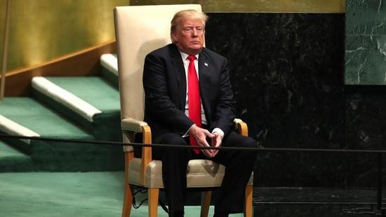 特朗普在联合国大厦内等待他的演讲时间 资料图