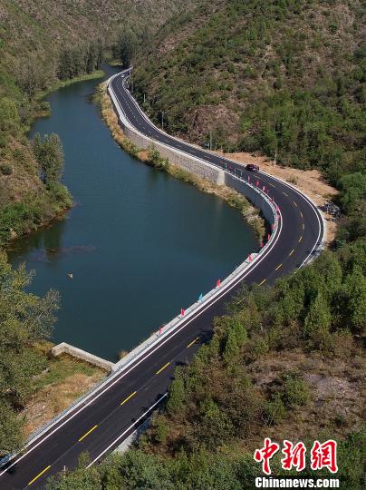 北京密云深山观光道路改建完工提升安全防护等级