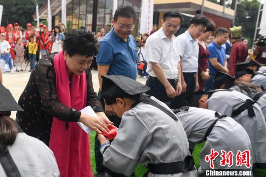 “研学旅行热”兴起长沙打造“国学小镇+场景育学”形式