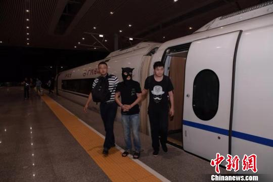 杭州警方抓获24借贷平台经济犯罪案嫌疑人