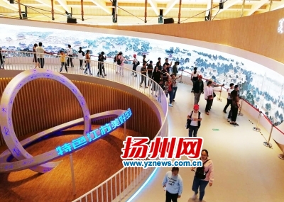 市民游客在园博园游览