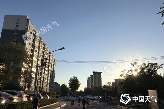 今晨,北京天气晴好。
