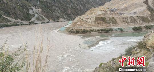 金沙江白格堰塞湖：堰塞湖溃坝隐患消除四级响应未取消