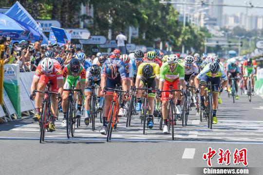 环海南岛公路自行车赛第七赛段:吕先景继续保有圆点衫