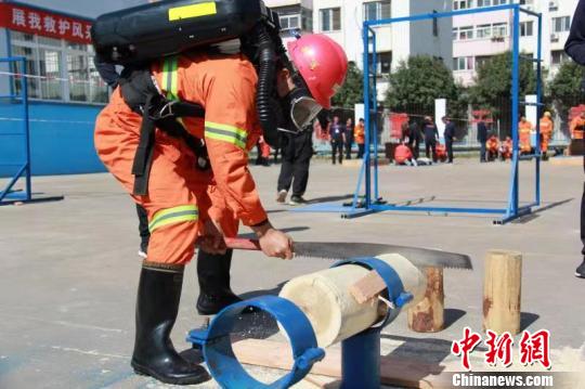 一分钟闻警集合魔鬼训练造就过硬矿山救护队