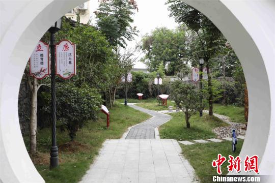 “千年瓷都”景德镇“变身”记(图)