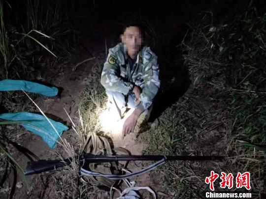 &ldquo;吃货父子&rdquo;非法持枪进保护区狩猎&ldquo;野味&rdquo;被森警抓获