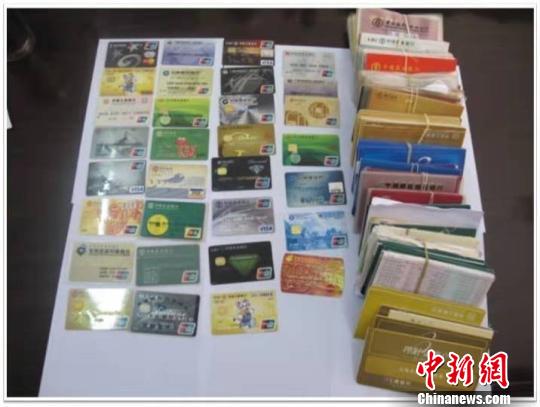 广西梧州市公开宣判22名涉黑人员首犯获刑25年