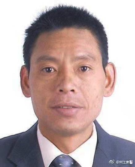 四川夹江公交车爆炸警方正全力抓捕作案嫌疑人