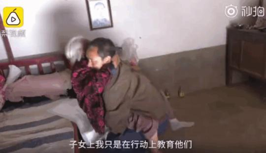 这一抱，看哭了很多人……