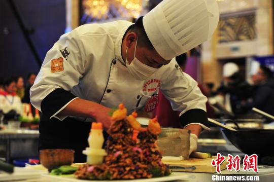 西藏举办民族工艺技能竞赛弘扬“工匠精神”