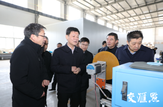 12月28日,姜堰区委书记李文飙走访江苏扬动电气有限公司,详细了解企业运行情况,要求相关部门把提升服务企业能力作为当前工作重点。