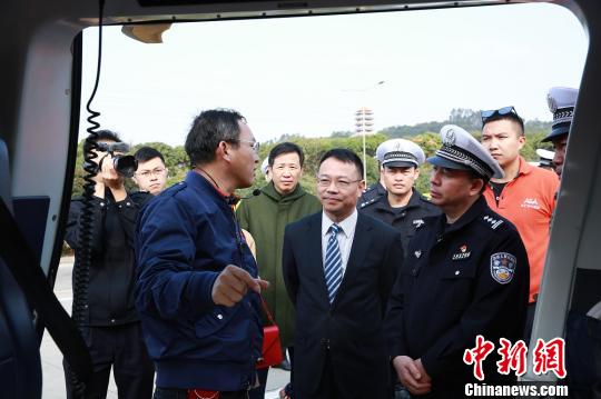 春运首日东莞启动直升机巡逻救援护航旅客(图1)