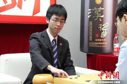 中日韩新春围棋争霸赛第二轮：朴廷桓轻取芝野虎丸晋级决赛