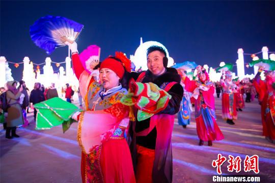 黑龙江春节旅游主打冰雪年俗中外游客共享“诗和远方”