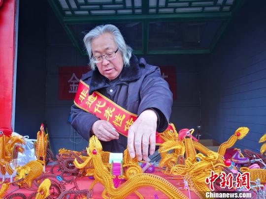 非遗传承人贾茂田：用金属丝编制大千世界