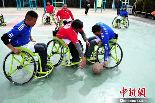 西藏轮椅篮球队进行藏历新年后首次训练(图2)