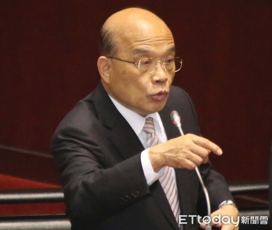 苏贞昌日前表态&ldquo;只有扫帚也要战到底&rdquo;的谈话，引发争议。（图片来源：台湾&ldquo;东森新闻云&rdquo;）