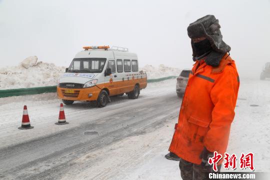 青海：青南牧区雪灾已致超过3万头只（匹）牲畜死亡