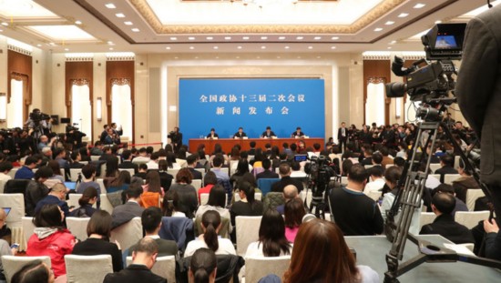 解放日报·上观新闻记者 张骏 宰飞 吴頔 肖彤