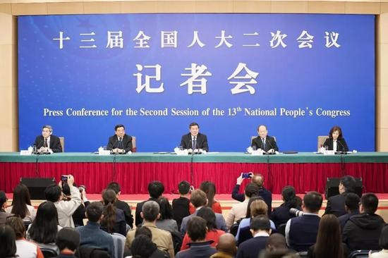 &ldquo;一老一小&rdquo;难题如何解决？