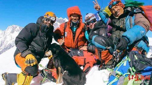 Mera和探险队员合影 图据Don Wargowsky