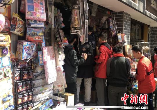 甘肃回应&ldquo;校园周边禁售辣条&rdquo;：规定200米范围有依据