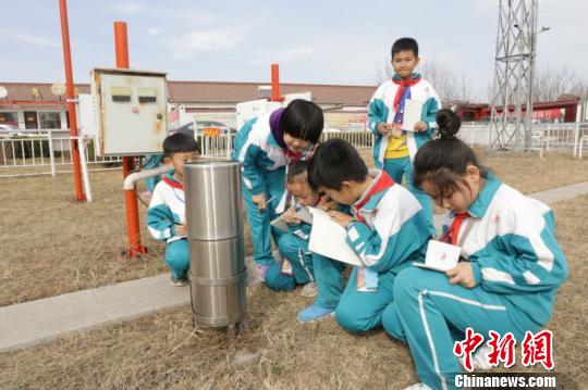 世界气象日：山西长治小学生参观气象局学习气象知识