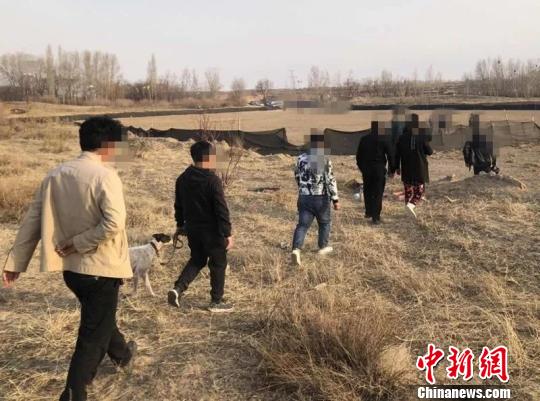 内蒙古警方46小时捣毁&ldquo;狗追兔子&rdquo;赌博窝点