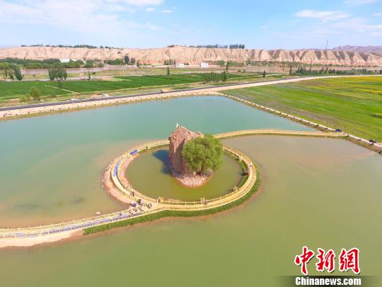 甘肃白银扶贫&ldquo;破弱项、强造血&rdquo;：确保两个县&ldquo;脱贫摘帽&rdquo;