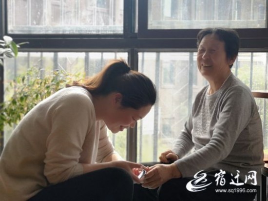 33岁泗洪军嫂潘洁:用爱撑起最美的家(分(77994)-20190327085802