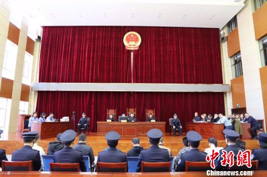 涉案超2亿内蒙古9人非法经营“沪深三百指数”案开庭