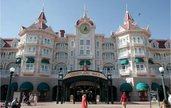 巴黎大区迪斯尼乐园酒店（图：巴黎人报）