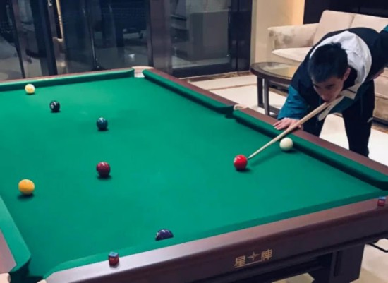 辽篮台球迎假期!赵继伟打队员飞往刘志轩解压日本101围棋网1000图片