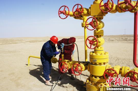 坚守在柴达木盆地戈壁滩上的“气井医疗队”