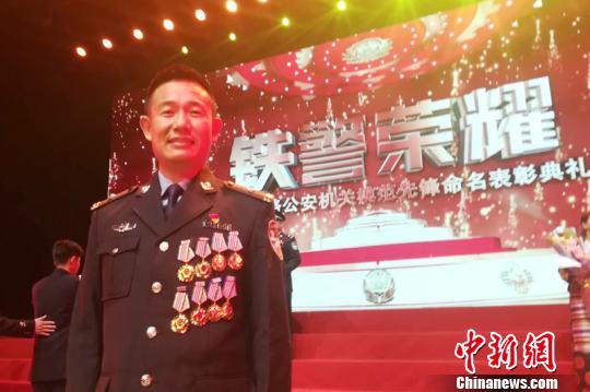 青年刑警闫东:终结300多名嫌犯逃亡之路
