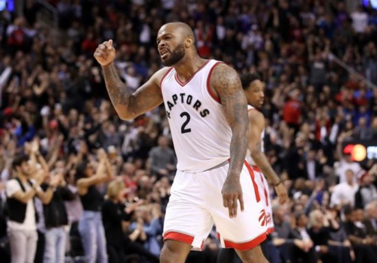 历史上的今天：绿军13年11冠 穆大叔三夺DPOY 