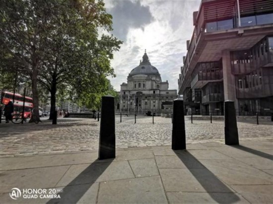 荣耀20 Pro官方样张四连发：DxOMark TOP3无忧