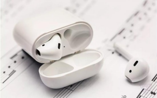 苹果将推AirPods音频分享功能:更高科技更卫生