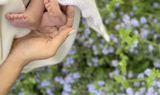  梅根公布了儿子小脚丫的照片。（Instagram）