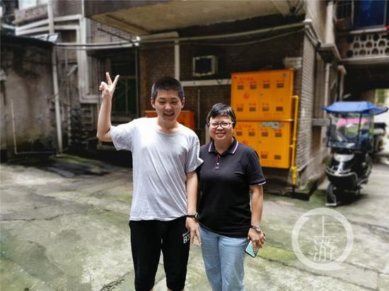 △姜明宇和袁礼碧