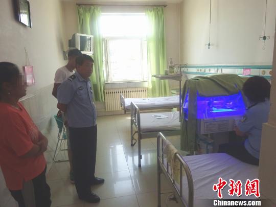 内蒙古一早产男婴“被夭折”警民齐心帮其重归家庭