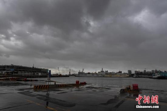 资料图:南海热带低压于7月31日08时加强为2019年第7号台风“韦帕”。中新社记者 骆云飞 摄