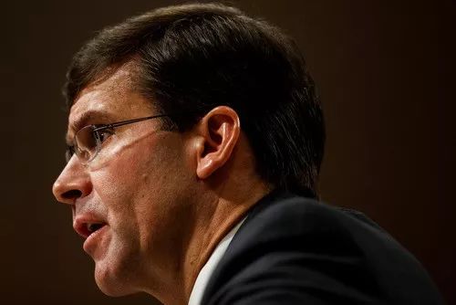 2019年7月16日，马克&middot;埃斯珀在美国国会参议院出席听证会。新华社发