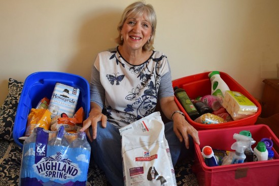  囤货的英国居民Julia&middot;Macfarlane（图源：华尔街日报）